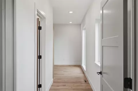 Entry Way - 27671 Drifters Blvd, Eagle Rock, MO 65641 photo 10 of 11