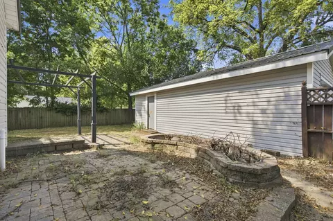 Exterior - 645 N Walnut Ave, Republic, MO 65738 photo 7 of 10