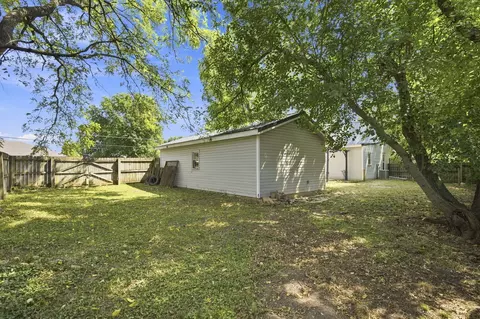 Exterior - 645 N Walnut Ave, Republic, MO 65738 photo 8 of 10