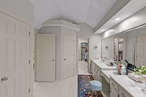 Entry Way - 3725 E Cromwell Ln, Springfield, MO 65802 photo 3 of 3