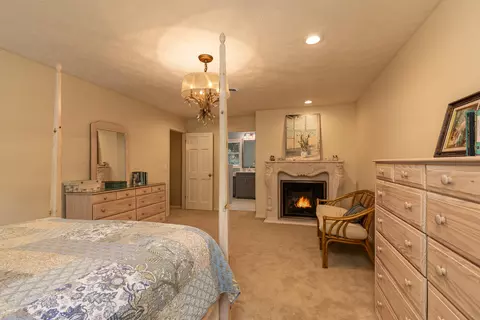 Bedroom - 2926 S Versailles Ave, Springfield, MO 65804 photo 1 of 3