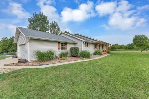 Exterior - 77 Lookin Up Dr, Marshfield, MO 65706 photo 2 of 20