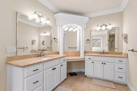 Bath - 151 Royal Dornoch Dr, Branson, MO 65616 photo 1 of 5