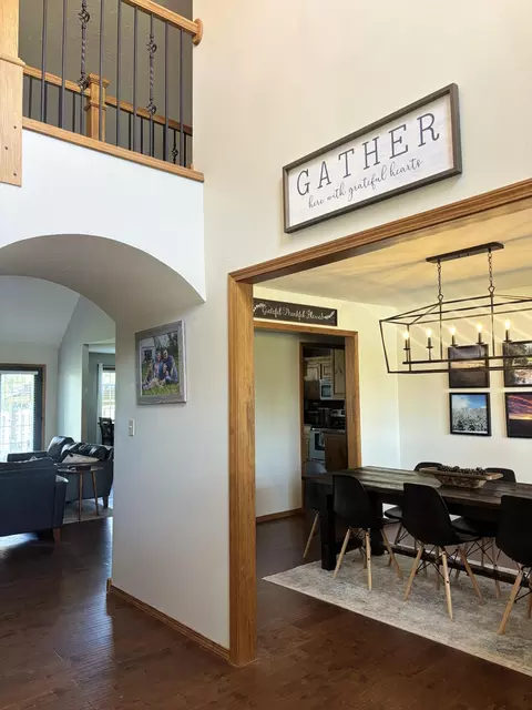 Entry Way - 3504 N Ledgestone Dr, Ozark, MO 65721 photo 2 of 4
