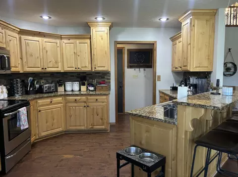 Kitchen - 3504 N Ledgestone Dr, Ozark, MO 65721 photo 1 of 3