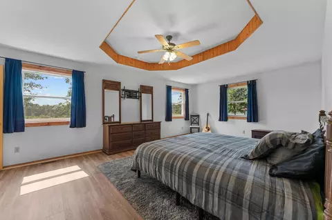 Bedroom - 415 Squaw Run Dr, Bruner, MO 65620 photo 3 of 4