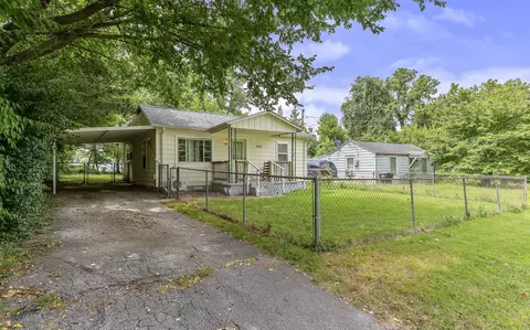 Exterior - 1616 W Belmont St, Springfield, MO 65802 photo 1 of 6