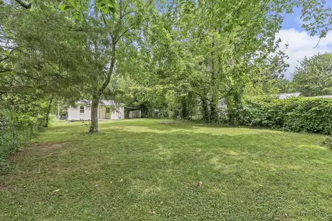Exterior - 1616 W Belmont St, Springfield, MO 65802 photo 5 of 6