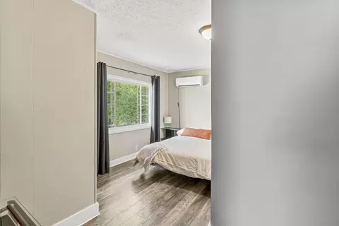 Bedroom - 1616 W Belmont St, Springfield, MO 65802 photo 1 of 4