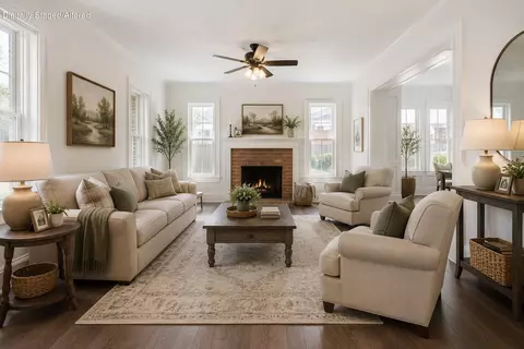 Living - 419 Maple St, Greenfield, MO 65661 photo 3 of 5