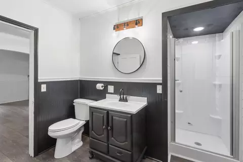 Bath - 419 Maple St, Greenfield, MO 65661 photo 1 of 3