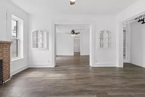 Living - 419 Maple St, Greenfield, MO 65661 photo 4 of 5