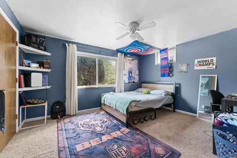 Bedroom - 421 Santa Fe Dr, Forsyth, MO 65653 photo 5 of 7