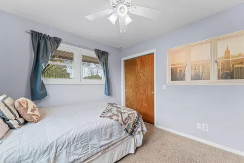 Bedroom - 421 Santa Fe Dr, Forsyth, MO 65653 photo 4 of 7