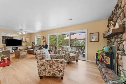 Living - 421 Santa Fe Dr, Forsyth, MO 65653 photo 1 of 6