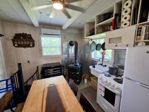 Kitchen - 14999 State Highway H, Cabool, MO 65689 photo 3 of 4