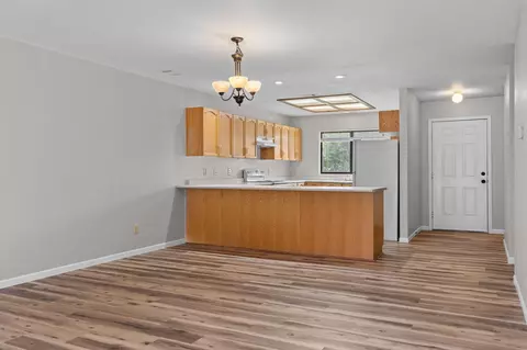 Living - 202 Travis Trl, Branson, MO 65616 photo 9 of 9