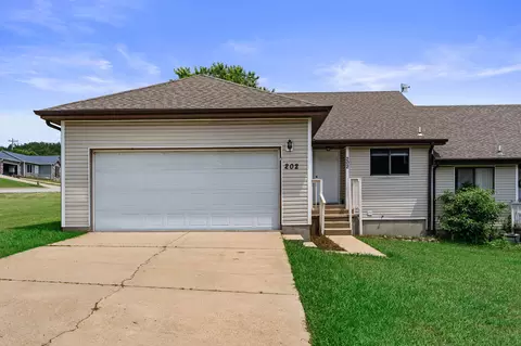 Exterior - 202 Travis Trl, Branson, MO 65616 photo 1 of 3