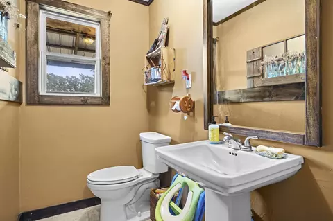 Bath - 27538 State Highway 39, Shell Knob, MO 65747 photo 1 of 3