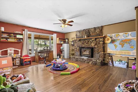 Living - 27538 State Highway 39, Shell Knob, MO 65747 photo 3 of 4