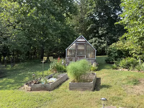 Exterior - 352 Clearspring Rd, Shell Knob, MO 65747 photo 10 of 21