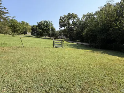 Exterior - 352 Clearspring Rd, Shell Knob, MO 65747 photo 15 of 21