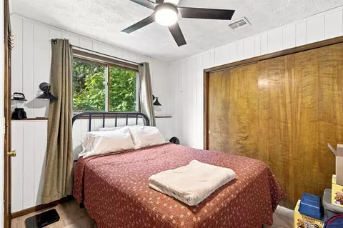 Bedroom - 352 Clearspring Rd, Shell Knob, MO 65747 photo 3 of 3