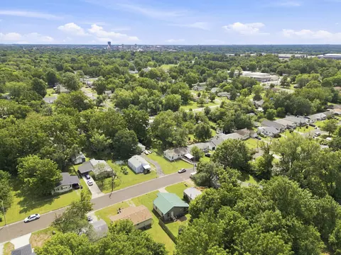 View/Area - 1211 N Warren Ave, Springfield, MO 65802 photo 5 of 5