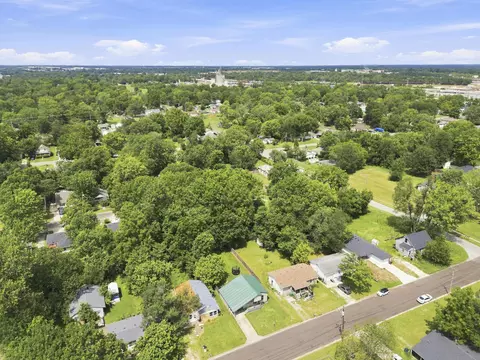 View/Area - 1211 N Warren Ave, Springfield, MO 65802 photo 3 of 5