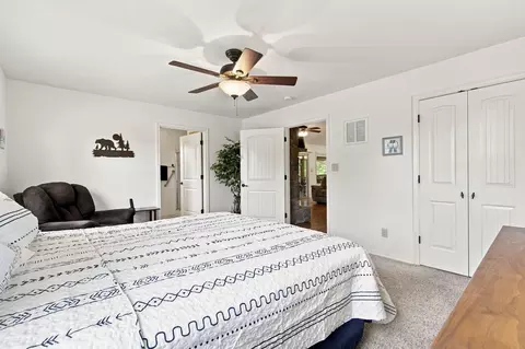 Bedroom - 23714 Welch Point Cir, Shell Knob, MO 65747 photo 1 of 3