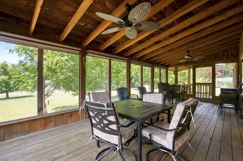 Exterior - 23714 Welch Point Cir, Shell Knob, MO 65747 photo 7 of 9
