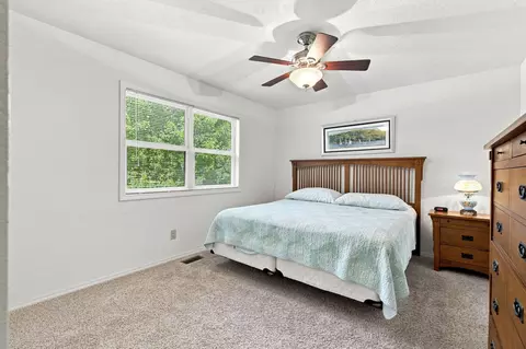 Bedroom - 23714 Welch Point Cir, Shell Knob, MO 65747 photo 3 of 3