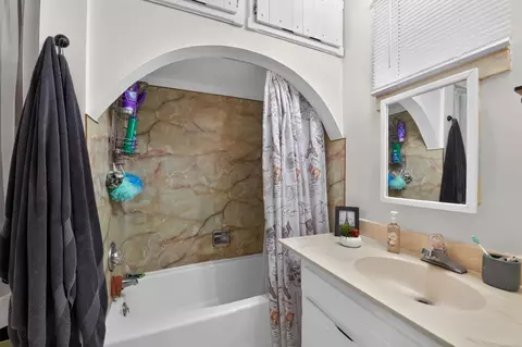 Bath - 6685 SE Isley Dr, Trimble, MO 64492 photo 1 of 3