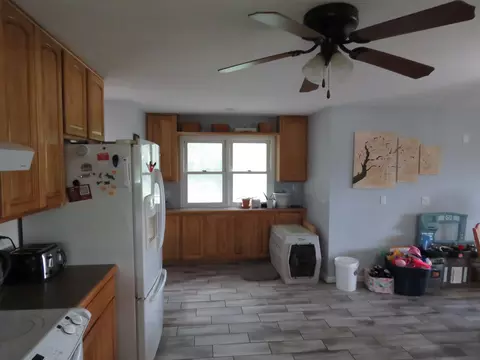 Kitchen - 4105 St Highway Nn, Ava, MO 65608 photo 2 of 4