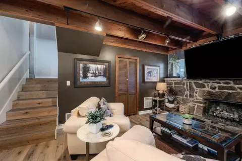 Living - 3963 El Dorado St, Springfield, MO 65809 photo 5 of 10