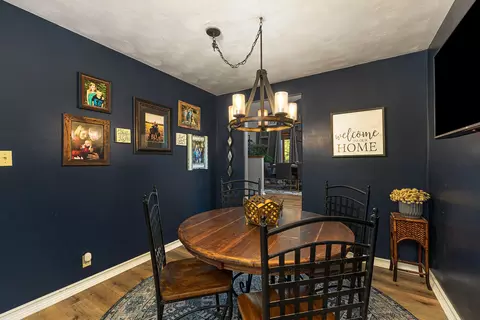 Dining - 3963 El Dorado St, Springfield, MO 65809 photo 5 of 5