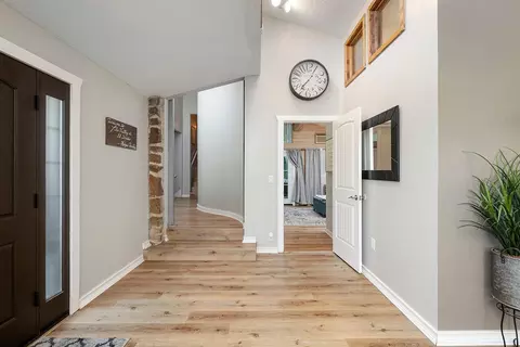 Entry Way - 3963 El Dorado St, Springfield, MO 65809 photo 3 of 6