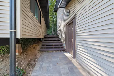 Exterior - 3963 El Dorado St, Springfield, MO 65809 photo 9 of 26