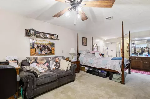 Bedroom - 1701 Jackson Spring Rd, Ozark, MO 65721 photo 4 of 5
