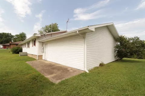 Other - 603 Kottmeier St, Ava, MO 65608 photo 2 of 12