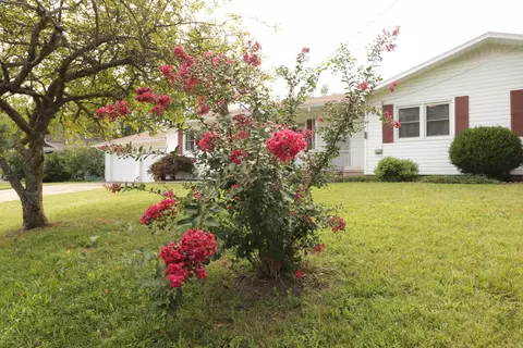 Exterior - 603 Kottmeier St, Ava, MO 65608 photo 10 of 12