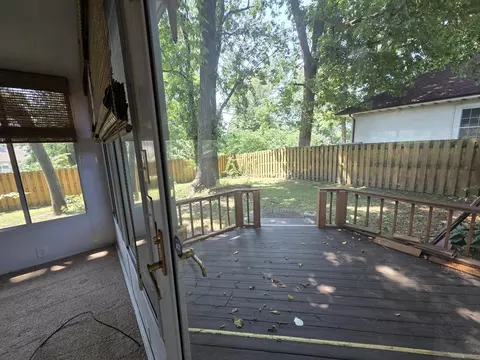 Exterior - 4719 S Clifton Ct, Springfield, MO 65810 photo 4 of 8
