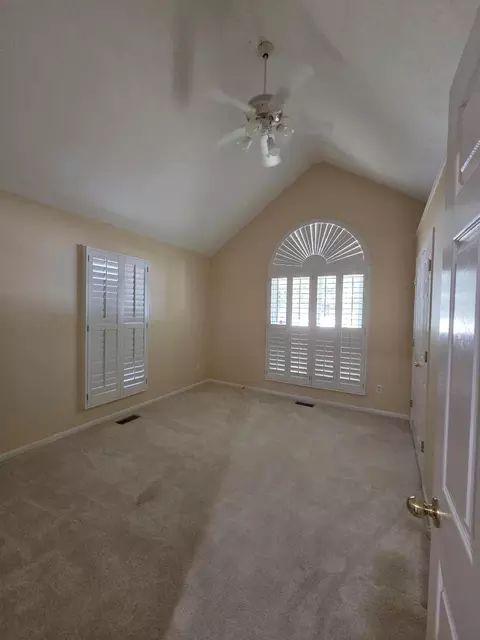 Bedroom - 4719 S Clifton Ct, Springfield, MO 65810 photo 3 of 4