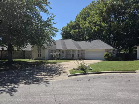 Exterior - 4719 S Clifton Ct, Springfield, MO 65810 photo 6 of 8