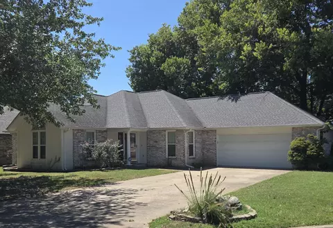 Exterior - 4719 S Clifton Ct, Springfield, MO 65810 photo 7 of 8