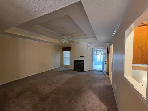 Living - 4719 S Clifton Ct, Springfield, MO 65810 photo 2 of 9