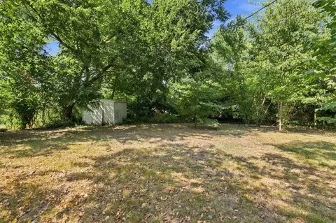 Exterior - 2829 E 13th St, Joplin, MO 64801 photo 6 of 7