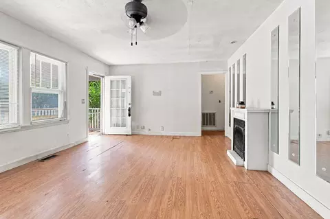 Living - 2829 E 13th St, Joplin, MO 64801 photo 3 of 3