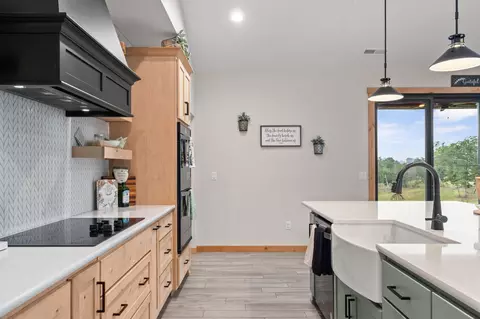 Kitchen - 290 Mckee Dr, Cedarcreek, MO 65627 photo 13 of 16