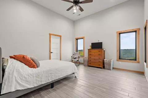 Bedroom - 290 Mckee Dr, Cedarcreek, MO 65627 photo 5 of 11